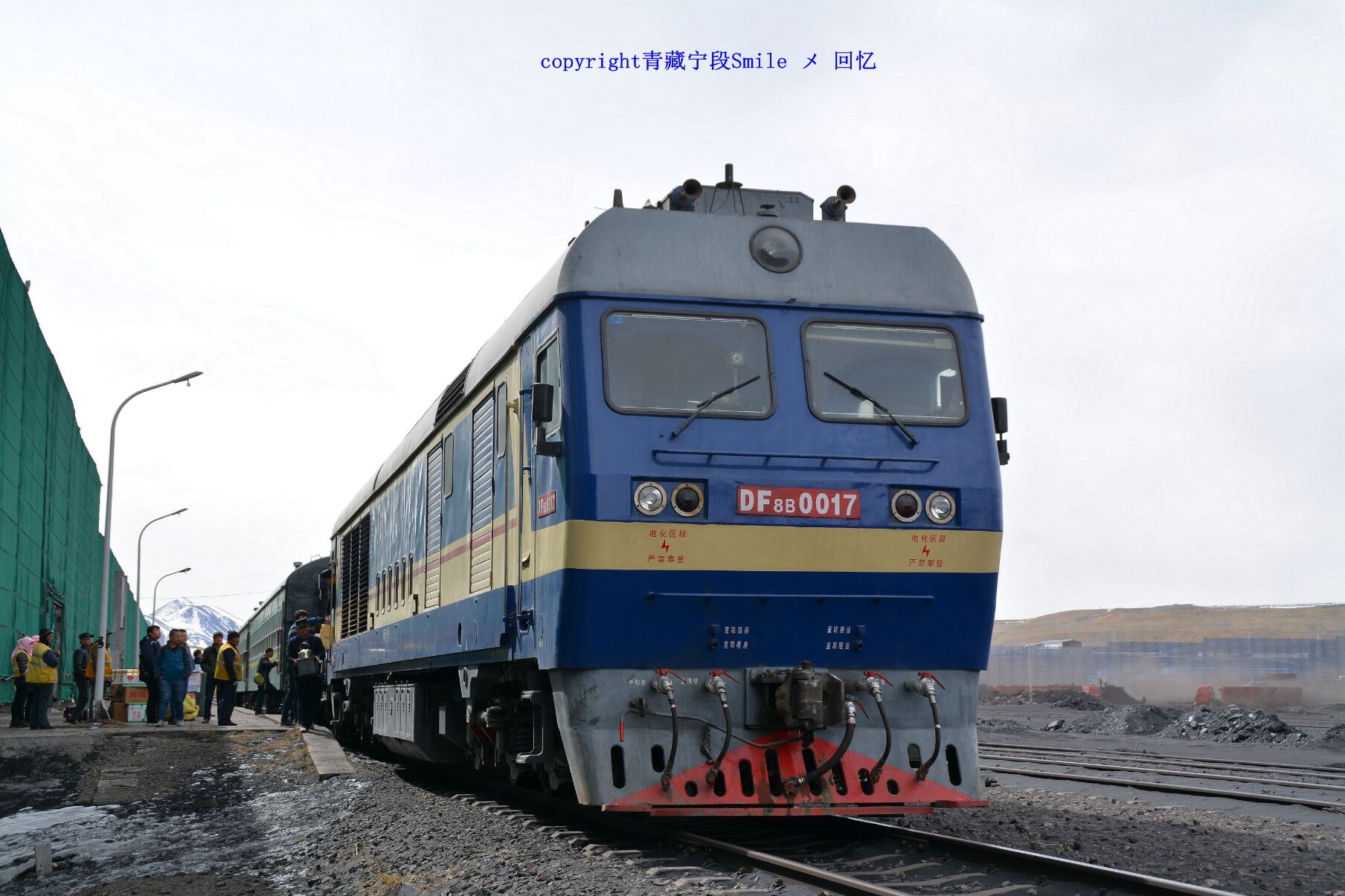 铁路公司57092次通勤,补给专列剪影 摄影:青藏宁段smileメ回忆