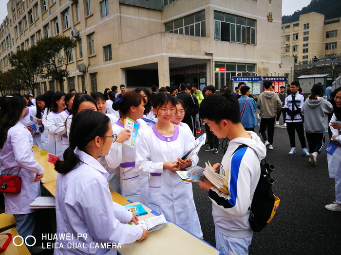 碧江区开展结核病知识进校园活动