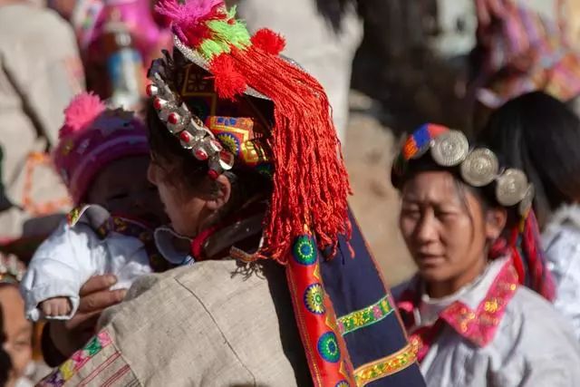 这一天我们走进木里县俄亚大村,感受八百年前纳西族新年习俗