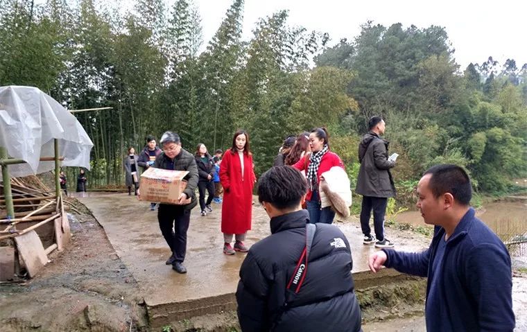 石柱冷水镇人口_钟祥市冷水镇小学