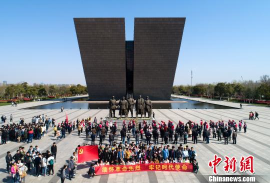 航拍安徽省合肥市渡江战役纪念馆. 张大岗 摄