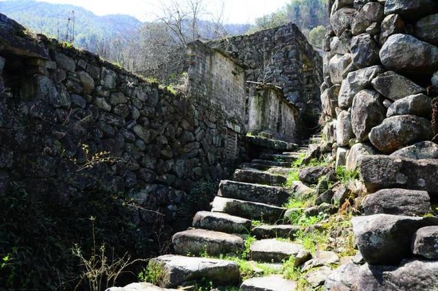 探村浙江天台丨灵坑古村,老屋拱桥溪水潺潺,古朴宁静归去来兮