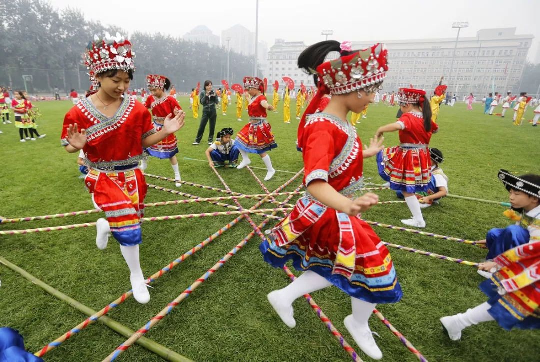 畲族体育运动会  4月4日上午9点30分开始 跳竹竿