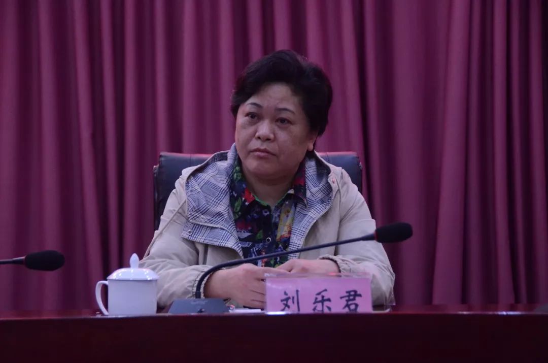 筠连县召开2019年人大代表建议和政协委员提