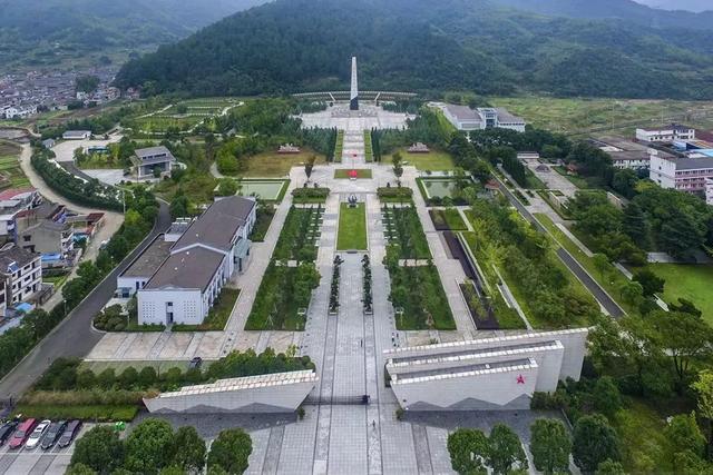 四明山烈士陵园地址:海曙区中山广场儿童乐园南侧2006年,值中共宁波