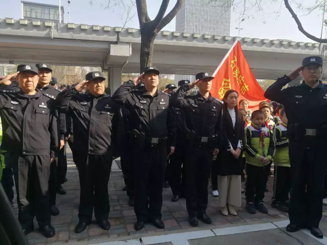 石家庄省会公安民警及社会各界人士深切缅怀吕建江