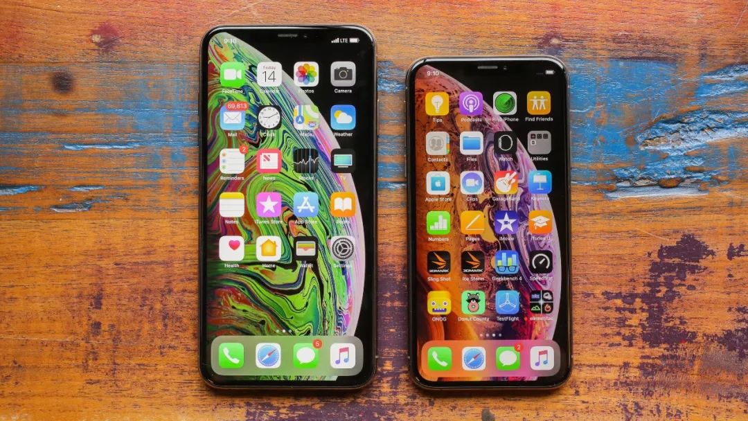 苹果计划推出比 XS Max 屏幕更大的 iPhone_尺寸