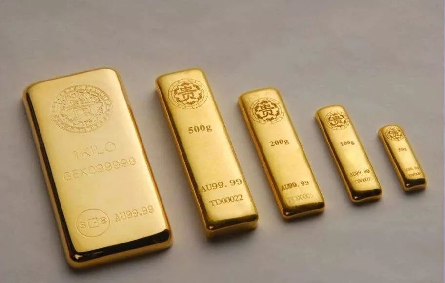 实物黄金分投资型金条,贺岁金条,金首饰这三种,但这三种" 拿在手里,更