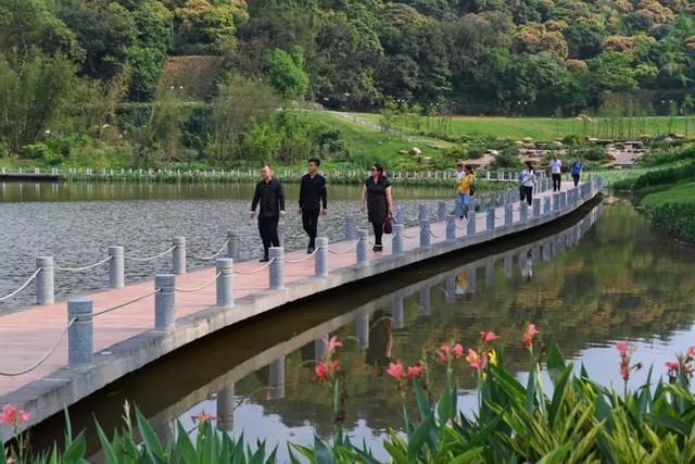 国恩寺,龙潭寺位于六祖故里旅游度假区核心地带新兴龙潭湖湿地公园