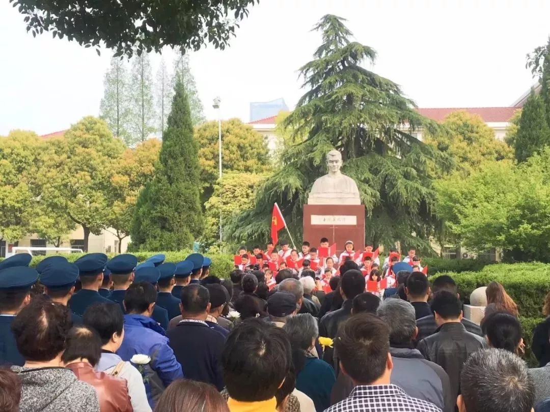 传承英烈精神 建邺组织祭扫恽代英烈士殉难处