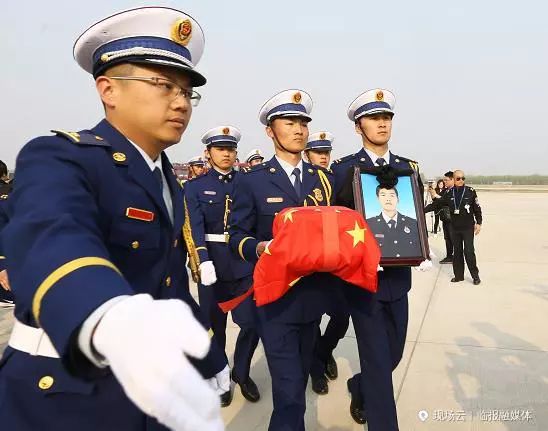 临沂骄傲丨4位扑火烈士今日魂归故里_康荣臻