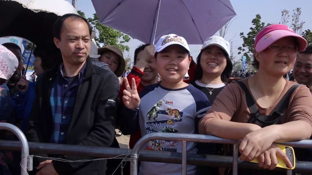 亲视频现场厉害啦动物精灵齐上天这届风筝节你在现场吗