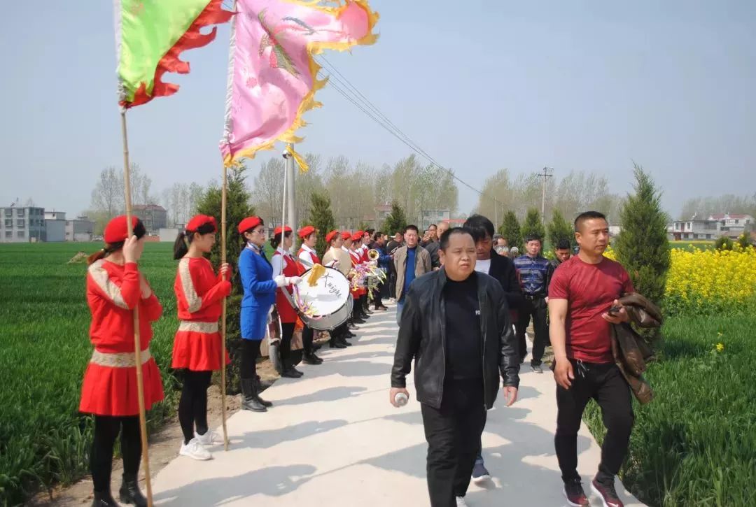 昨天,临泉县鲖城韩老家,举行千人祭祖大典!