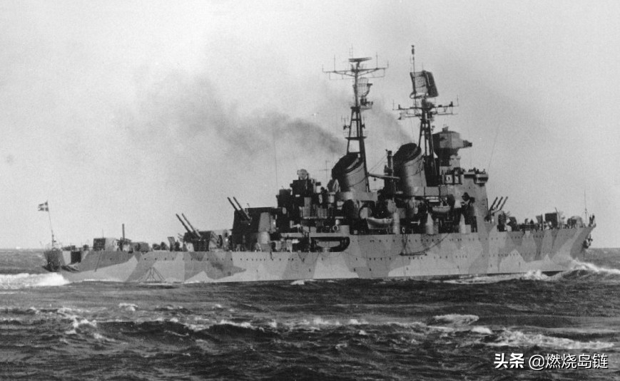 1/ 12 三王冠级轻巡洋舰(tre kronor-class cruiser)是瑞典海军二战