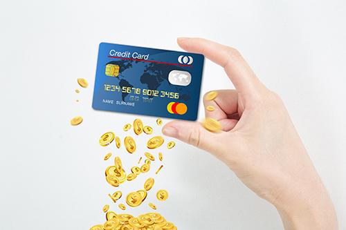加油最划算的信用卡_关于信用卡年费,你不得不知道的那些事儿