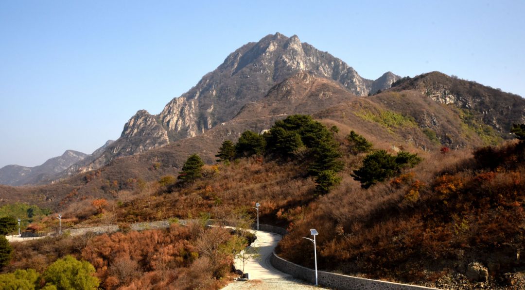 年,开奠"秀拔浑厚,云雨之所出,万民之所瞻"的风水宝地-大房山为陵寝