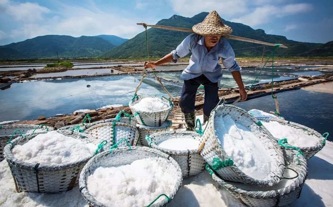 晴朗的阳光,让象山多了一抹纯白的"盐"色,更成为了浙江三大盐场之一