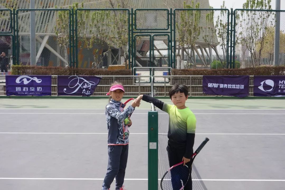 天龙网球:助力天津网球公开赛系列赛暨"秀峰体育"青少年网球联赛(ctj)