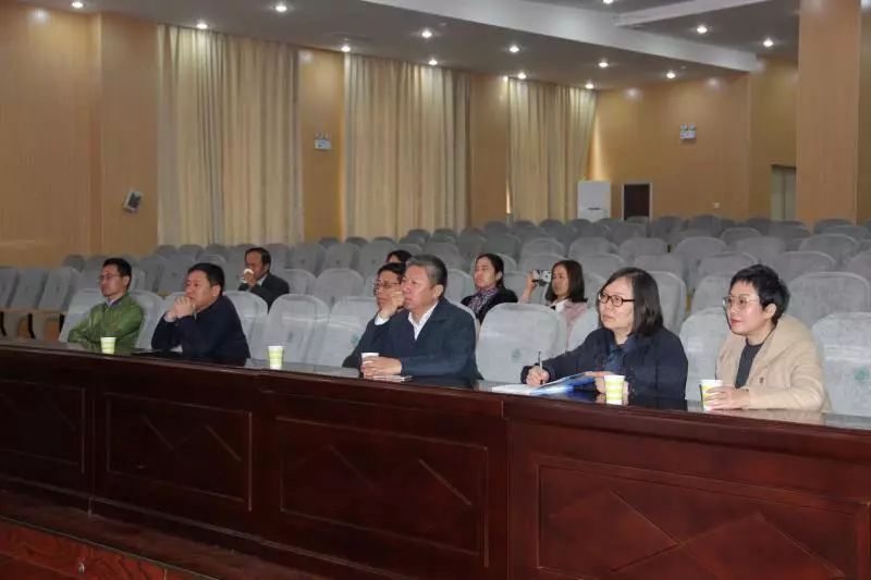 柳林县教育科技局来我校交流学习