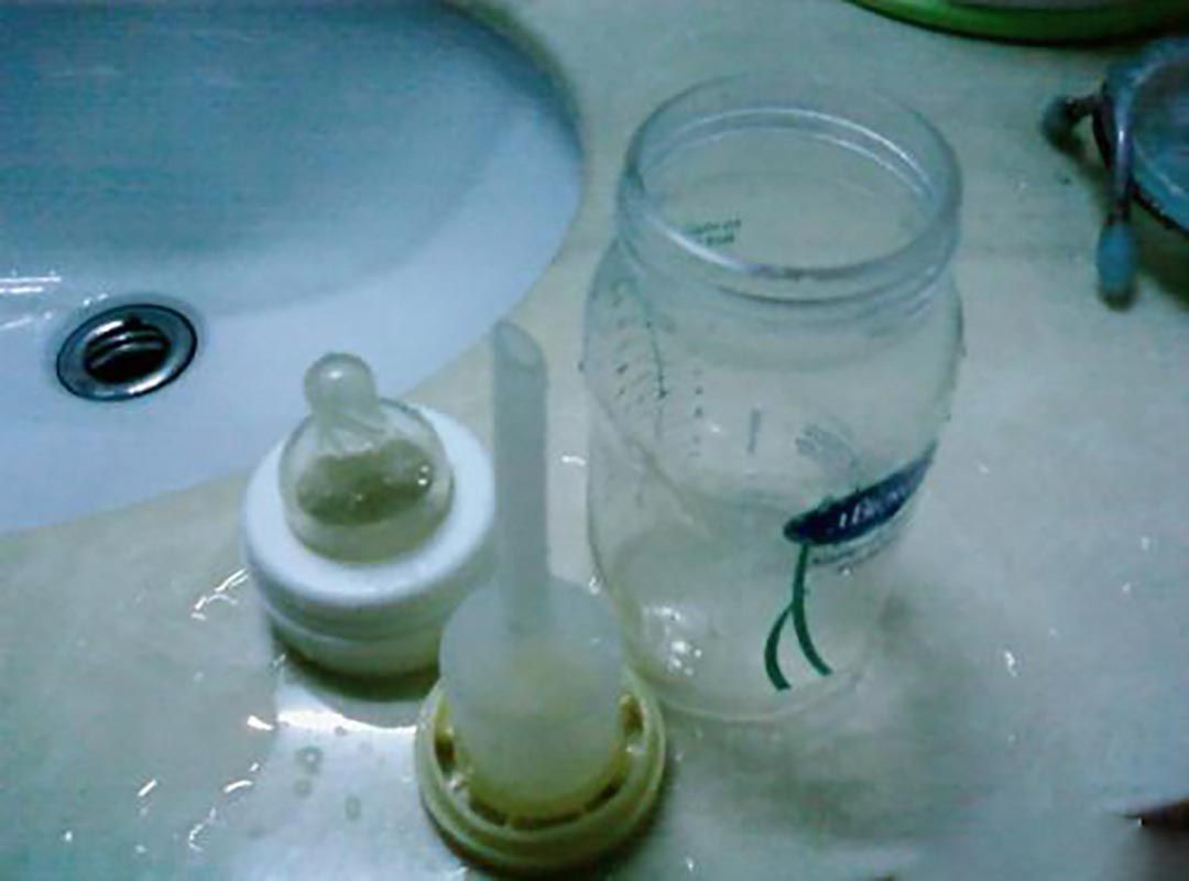                     原创            用完奶瓶就消毒？你已进入清洗奶瓶的误区，学会如何科学洗奶瓶