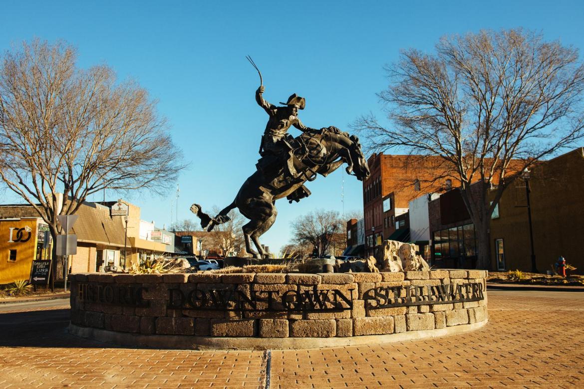 她一个单车旅行家，为什么要参加虐人的LR100