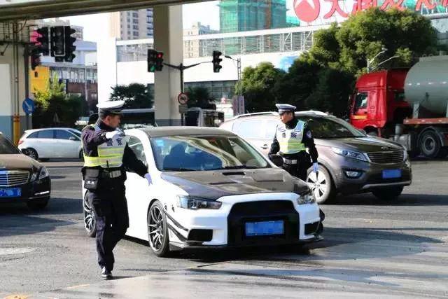 什么时候检车不超期 3711716a1e164f168827cb858a338897.jpeg