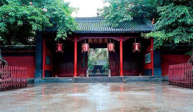 武侯祠简谱_成都下雨影响旅游吗 2017十一成都下雨天适合去哪里玩