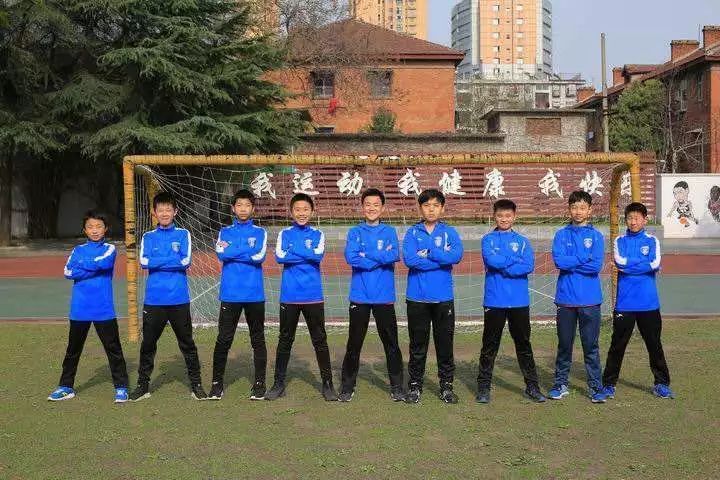 名师在线武汉六中位育中学方厚钧老师谈校园足球人才培养