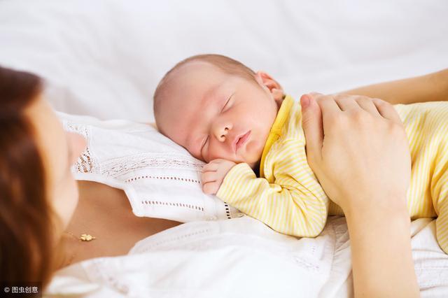                     孩子为什么要挠背摸背才睡觉？这4个好处家长要早知道