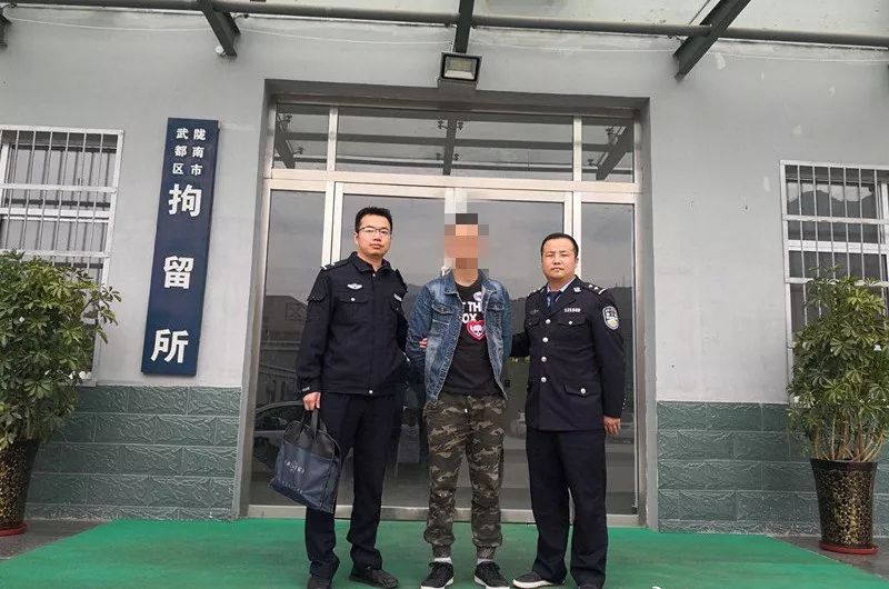 官方微博甘肃消防 758dd39ac1d74131861ec3a50f575096.jpeg