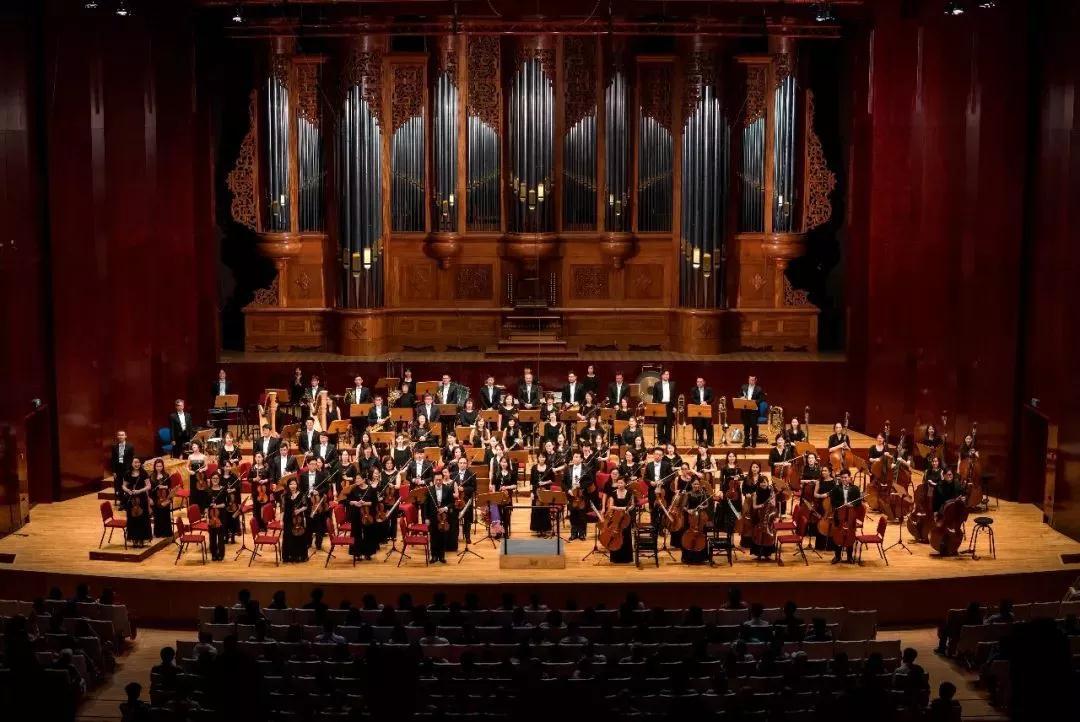 交响乐团演奏 7f2ab697664a4c1cb59ea8f8715eb2e0.jpeg