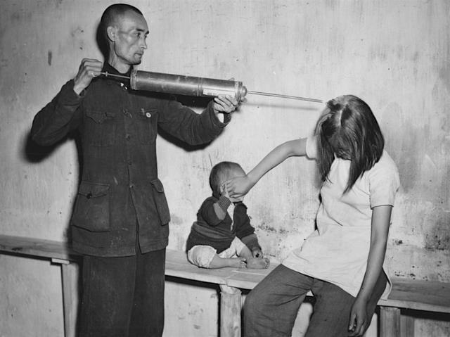 抗战胜利后，西方记者拍摄的中国难民