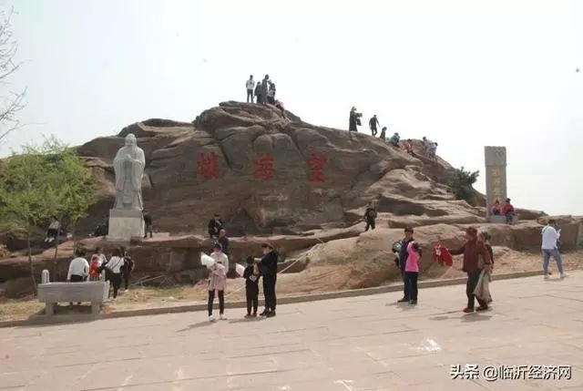 清明节小长假郯城县红花镇四季慢城旅游区风景别致