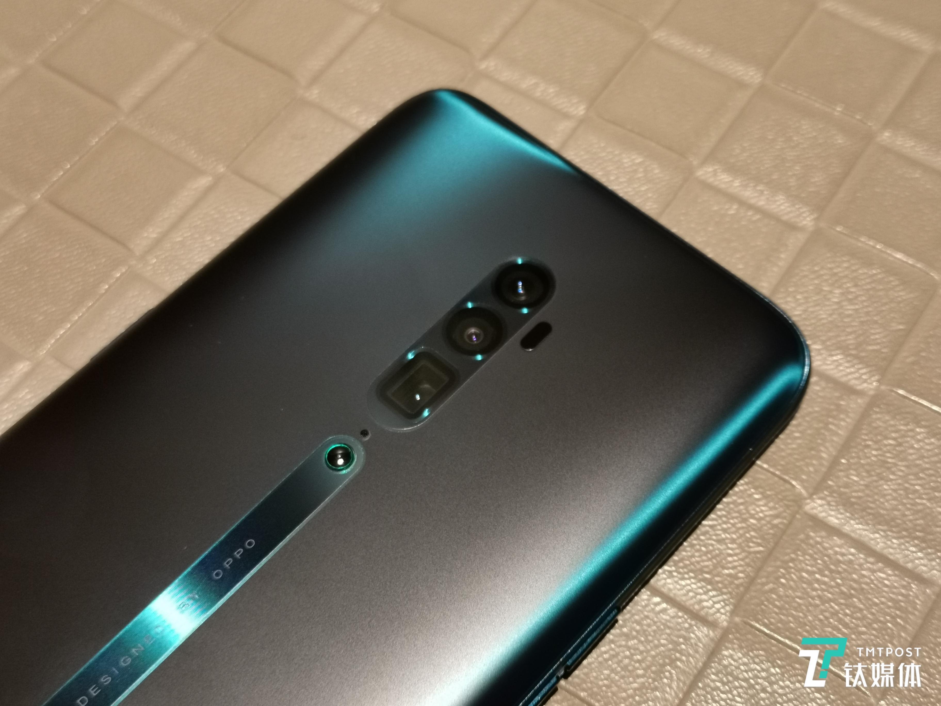 升降结构更成熟拍照性能大跃进opporeno10倍变焦版评测钛极客