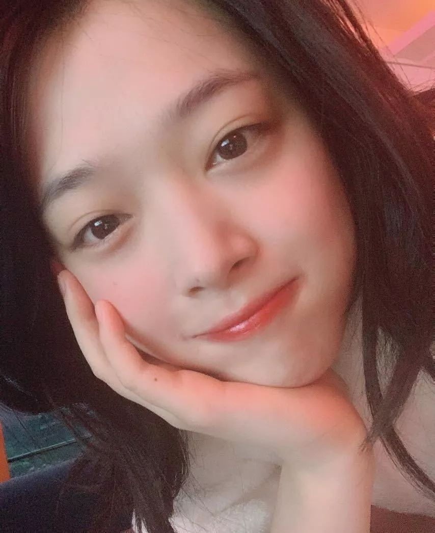 “人间水蜜桃”崔雪莉这又是咋了?