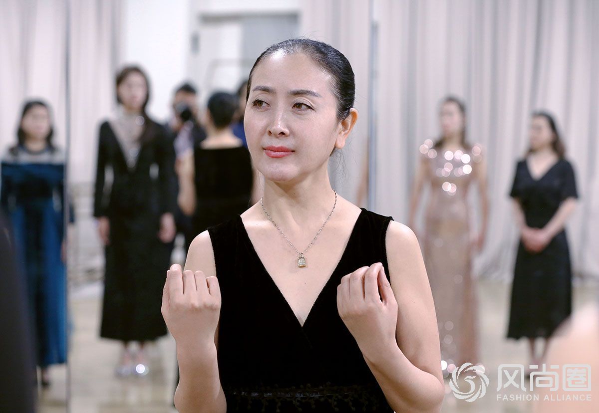 风尚圈专业形体仪态训练营让你拥有优雅气质