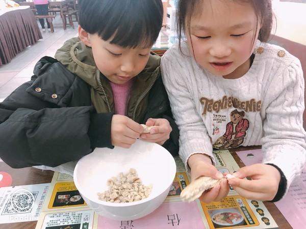                     老人带娃虽好，但2岁之前，4种食物别碰，让娃变成“病秧子”