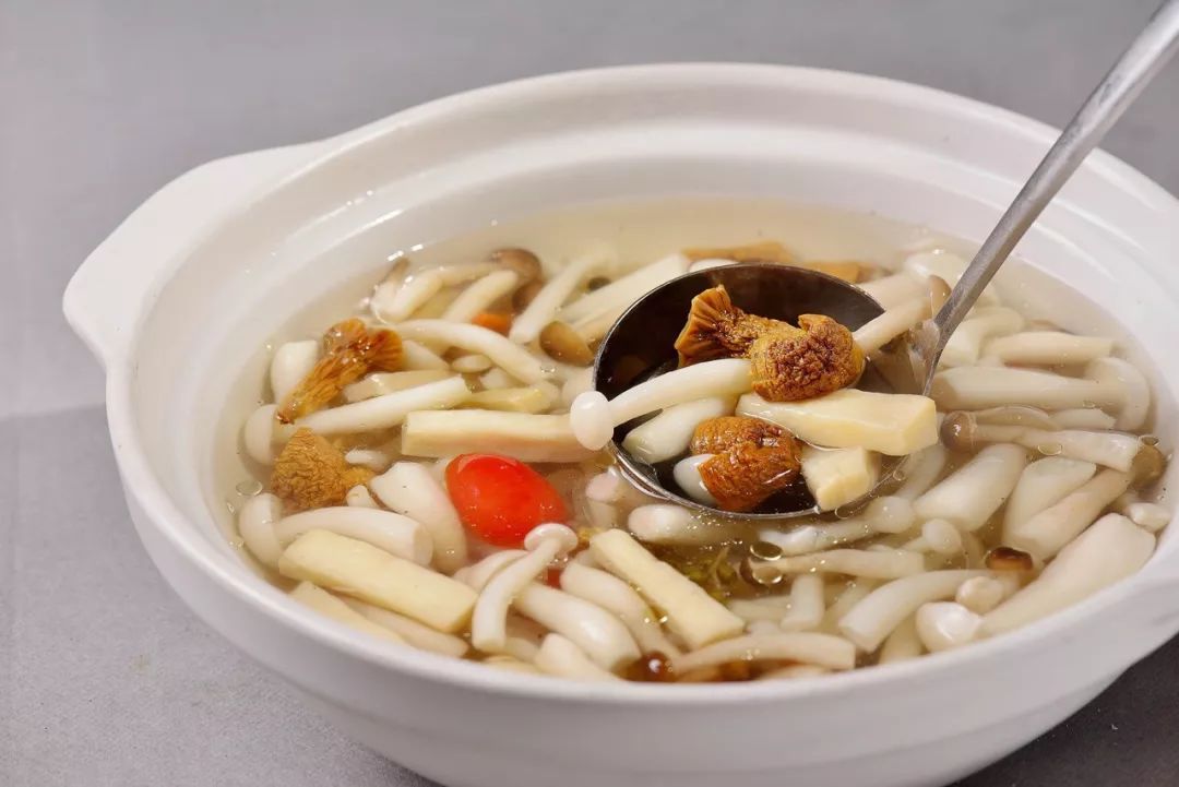 一品野生菌汤,探索最朴实的野味