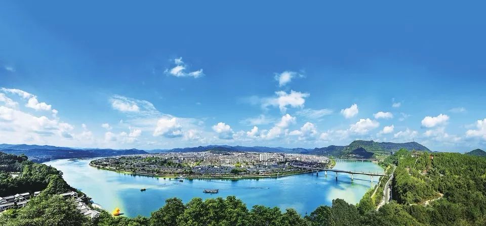 阆中人口有多少_阆中古城图片(2)