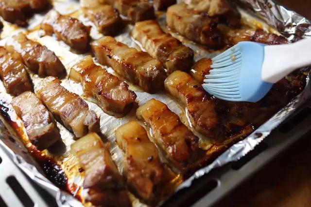 做红烧肉用什么酱比较好 fa827a280106462a8ef18d9d3efa4584.jpeg