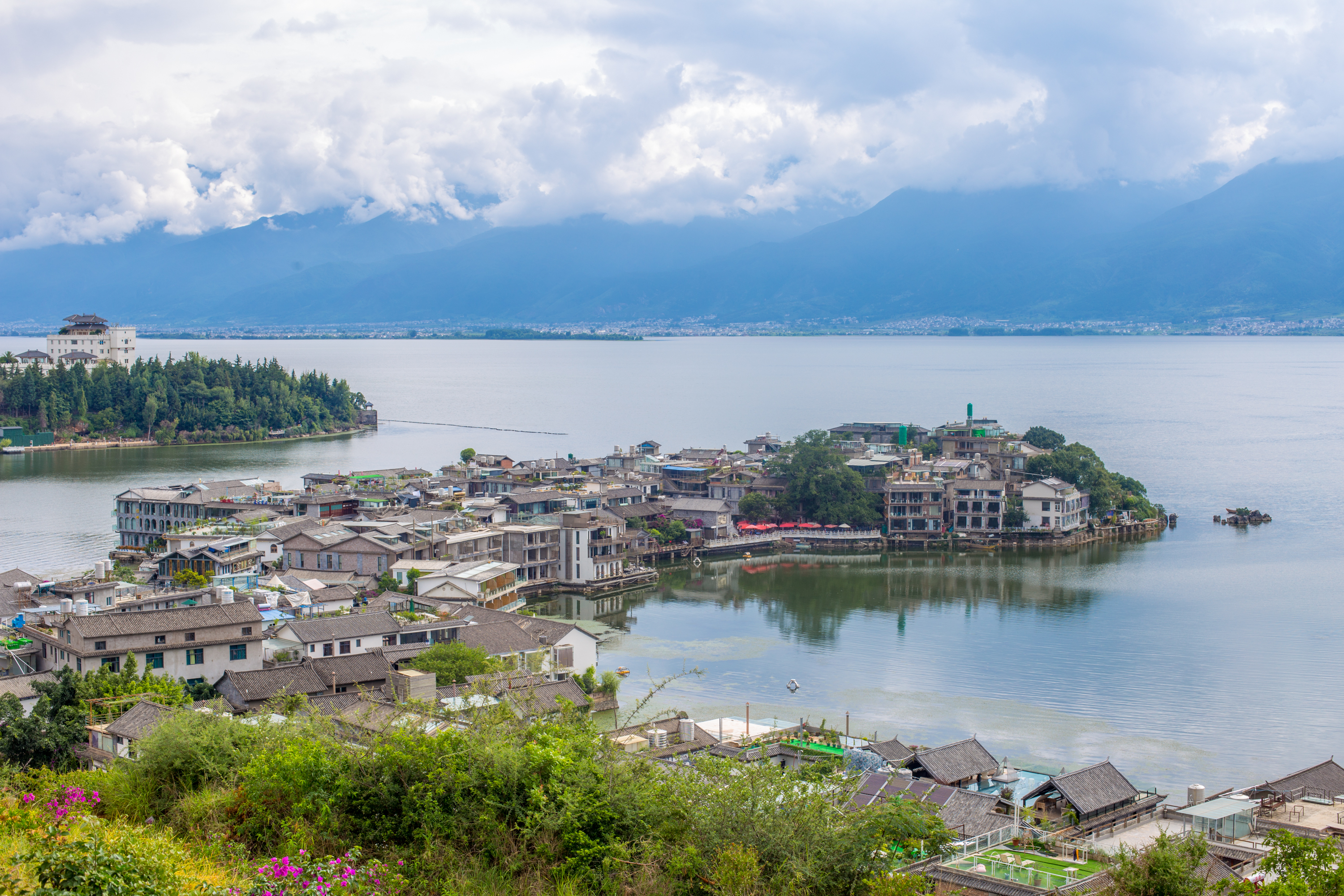 原創
            中國最「假」的海，卻是文藝青年最喜歡的地方？ 旅遊 第6張