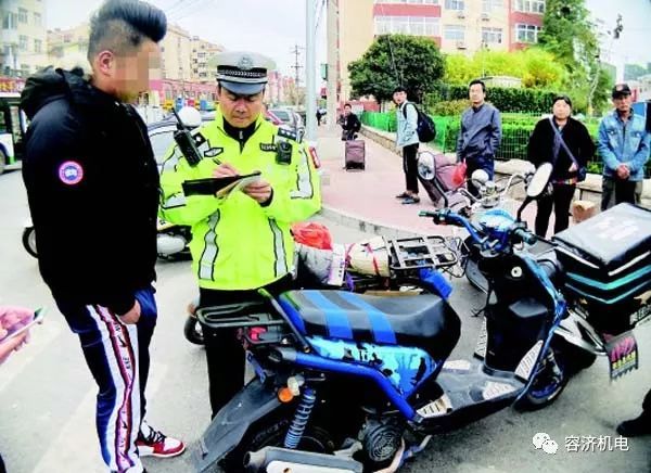 摩托车没年检交通事故怎么办