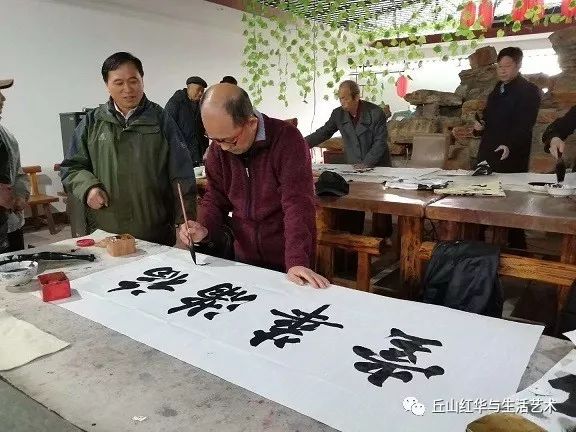 著名书法家郑家喜参加中国书画届联合会在书画创作基地涿州古梨园举行