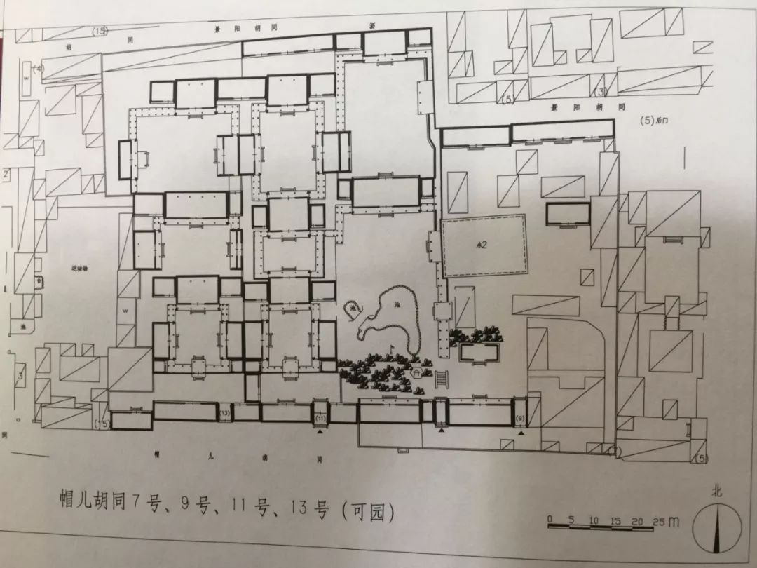 可园的建筑风格仿照苏州的拙政园和狮子林,有楼阁,亭榭,假山,幽径