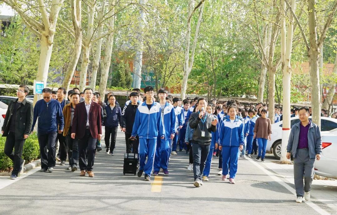 走进晨光生物 曲周县一中学生进行社会实践