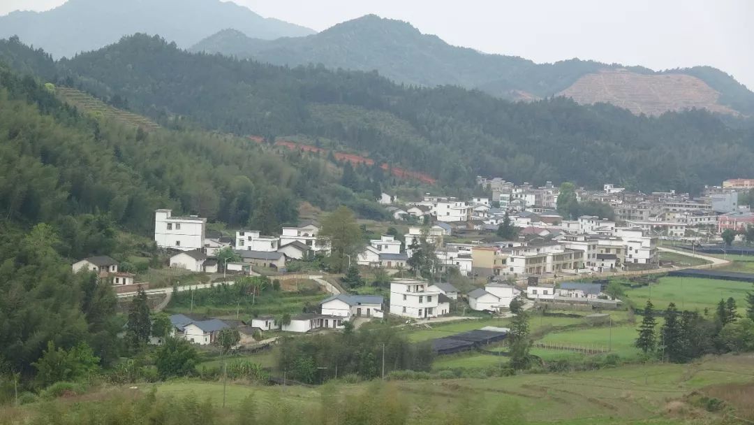 安远风山多少人口_安远镇岗风山景区(2)