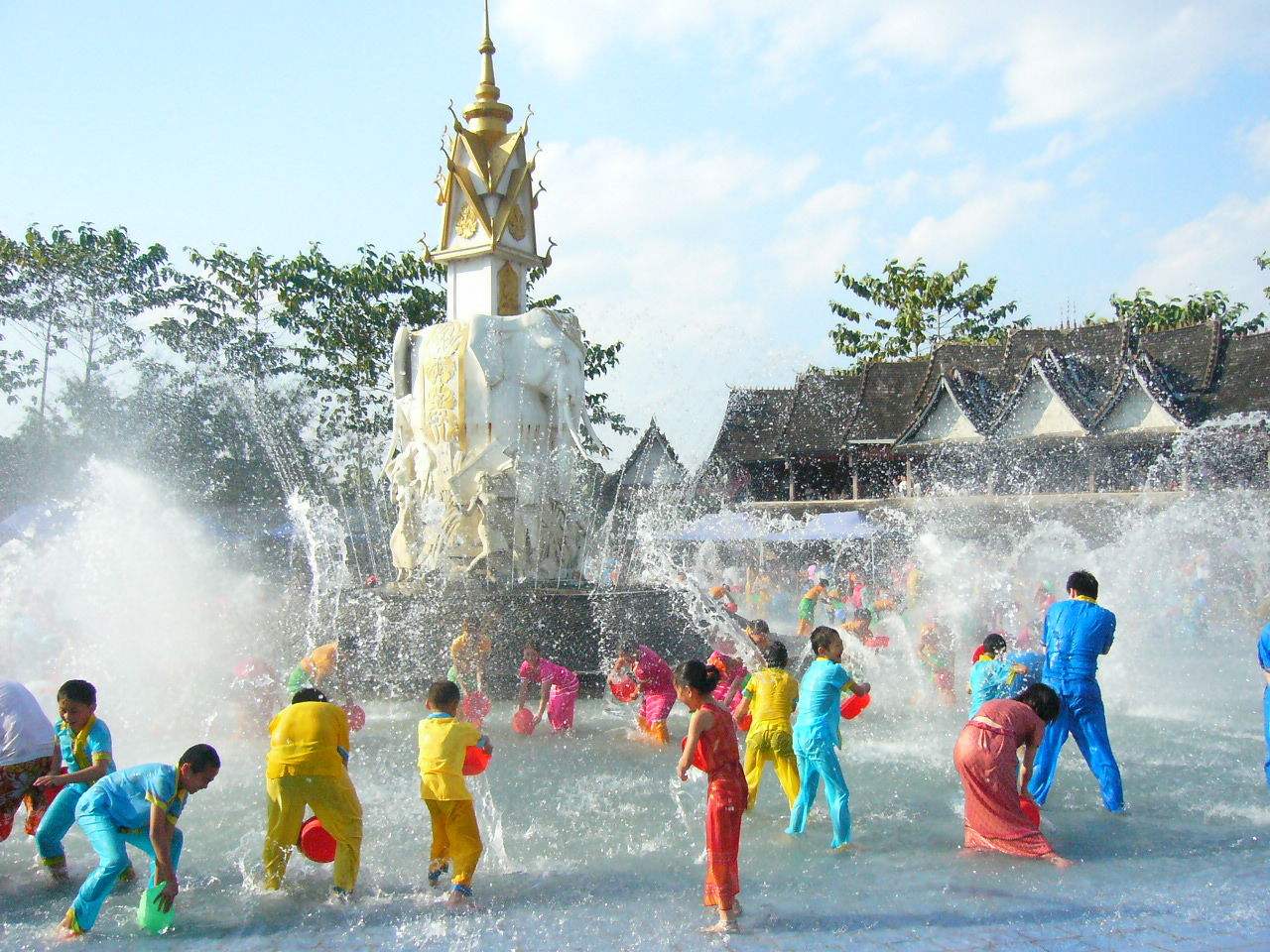 悬空术泼水什么原理_泼水的声母是什么(3)