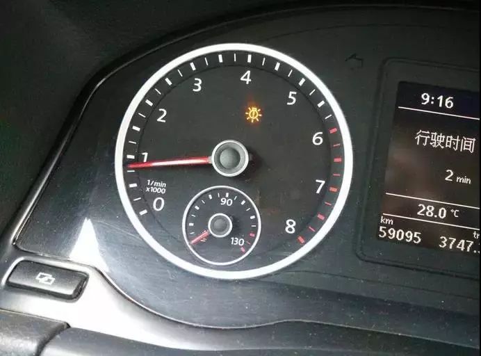 汽车上这些故障灯不要不在乎,分分钟可能要你命!