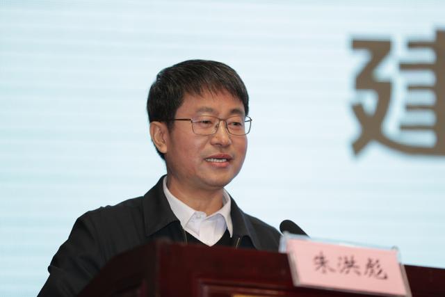 随后,中国人民保险集团首席财务执行官周厚杰以《管理会计 社会信用在