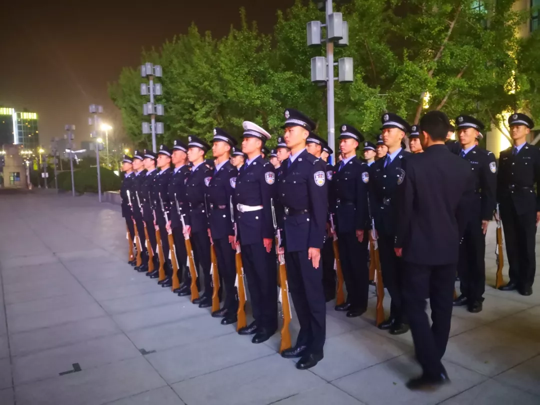 河南警察学院警院式"夜生活"